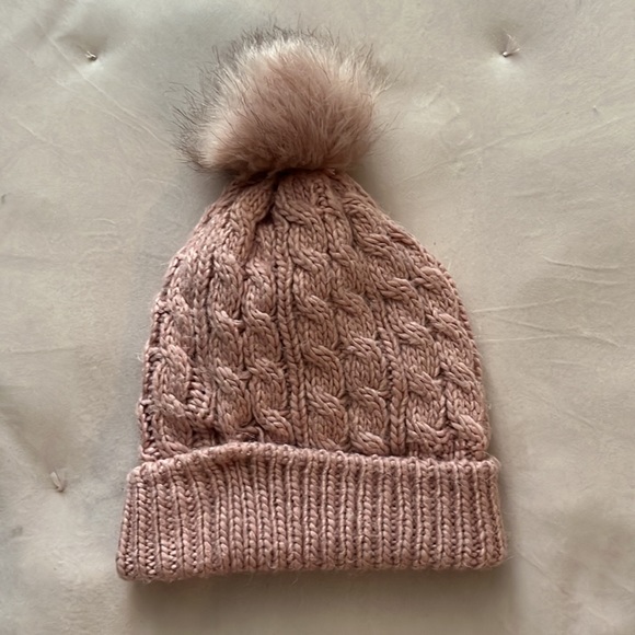 Pink winter hat - Picture 2 of 3